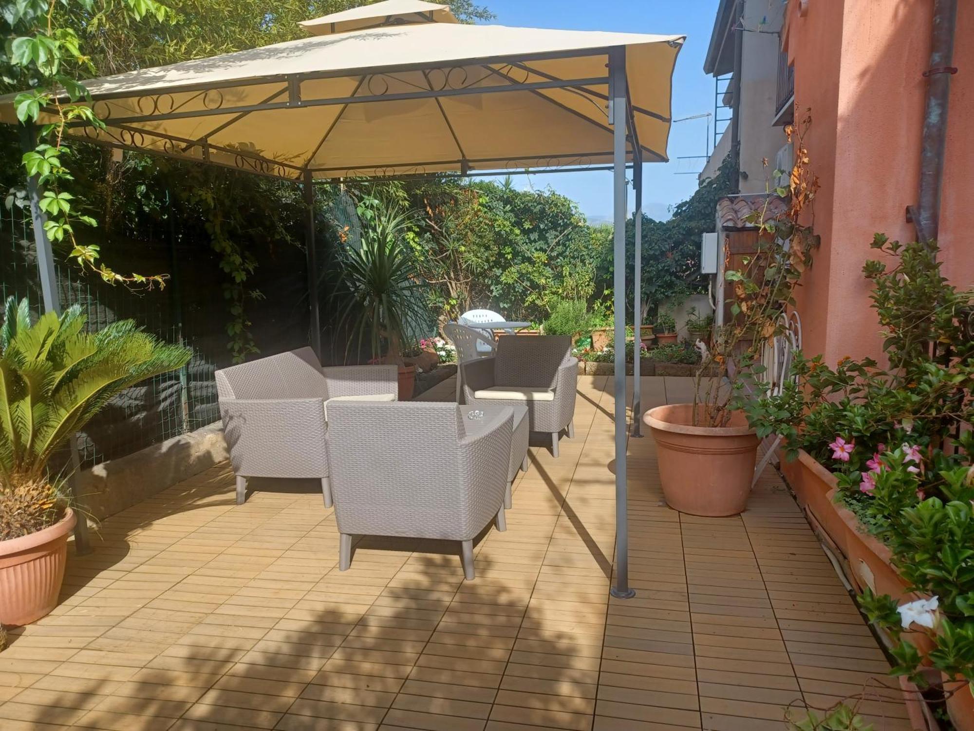Casa Vacanza Porto Frailis Gia Porto Frailis B&B Àrbatax Eksteriør billede