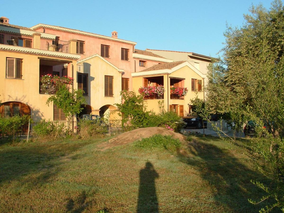Casa Vacanza Porto Frailis Gia Porto Frailis B&B Àrbatax Eksteriør billede