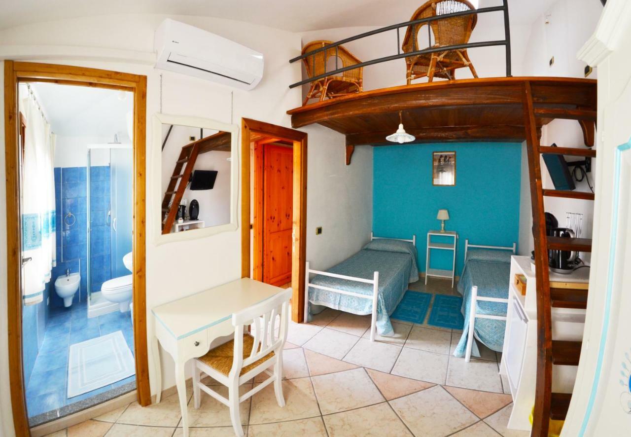 Casa Vacanza Porto Frailis Gia Porto Frailis B&B Àrbatax Eksteriør billede